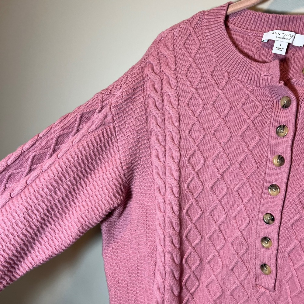 Ann Taylor Weekend Pink Cable Knit Henley Sweater Women's Large Button Up - Picture 4 of 11